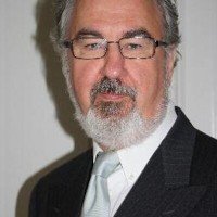 Porträtt av Sara Olson